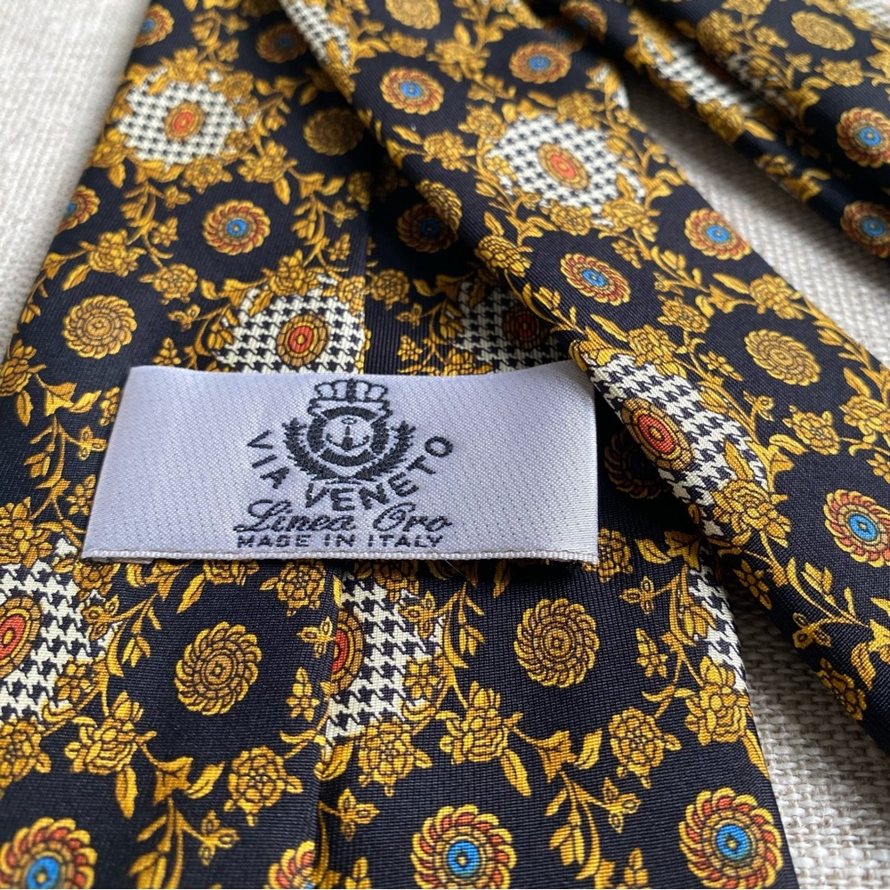 Via Veneto men’s necktie 100% silk made in Italy multi color elegant